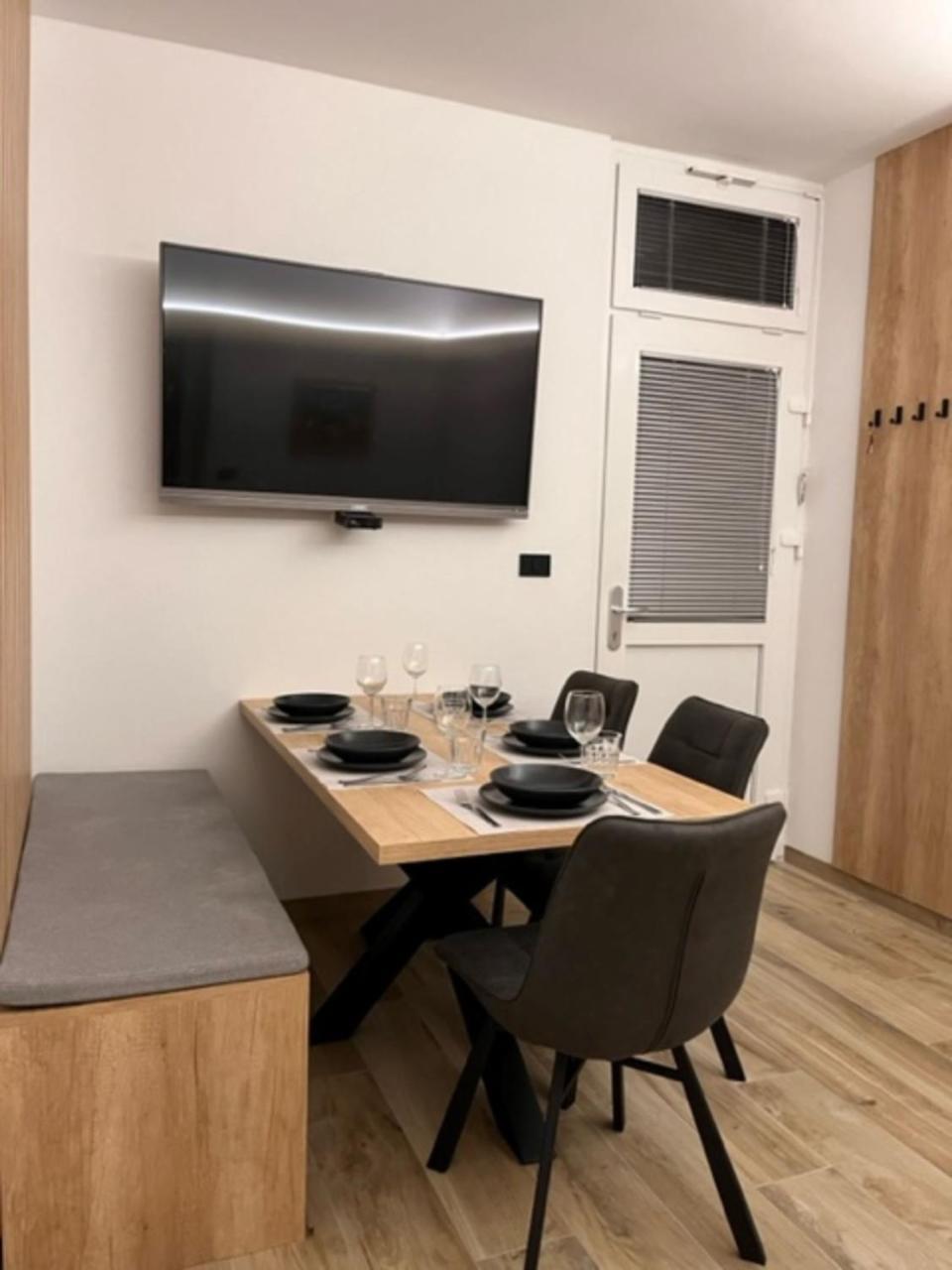 Apartma Nika Pobegi Exterior foto
