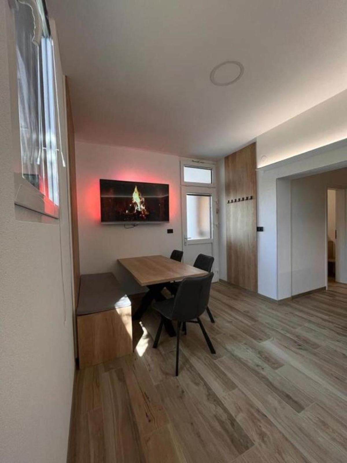 Apartma Nika Pobegi Exterior foto