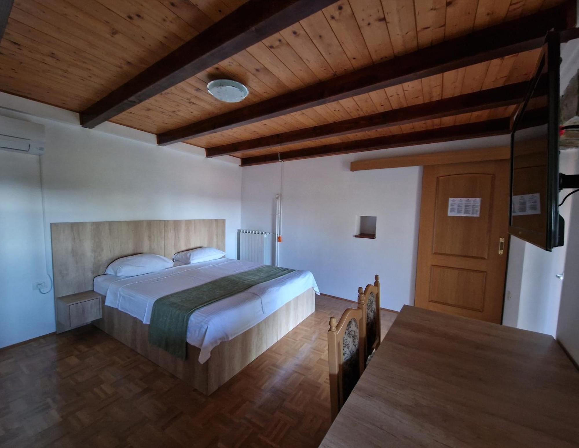 Apartma Nika Pobegi Exterior foto